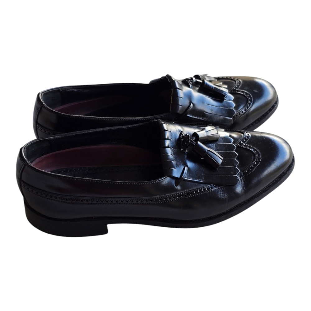 Florsheim Loafers Womens Sz 6D Black Leather Exellent Tassles Comfy Shoes